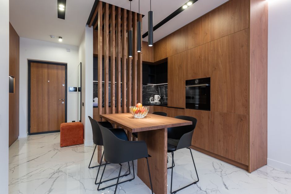 Custom wooden kitchen cabinet doors