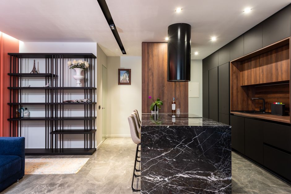 Luxurious marble kitchen island and countertops